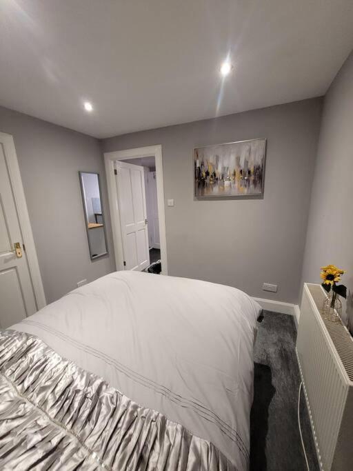 2 Kilkerran Road Apartment แคมป์เบลทาวน์ ภายนอก รูปภาพ